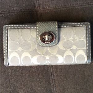 Coach wallet